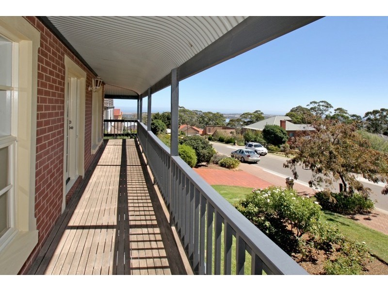 10 Charlson Rise, Happy Valley SA 5159
