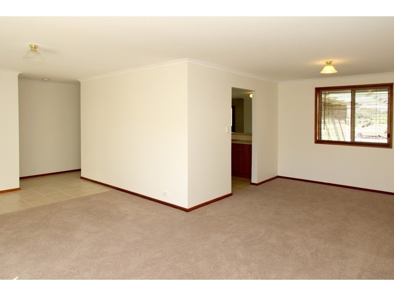 6 Portia Street, Flagstaff Hill SA 5159