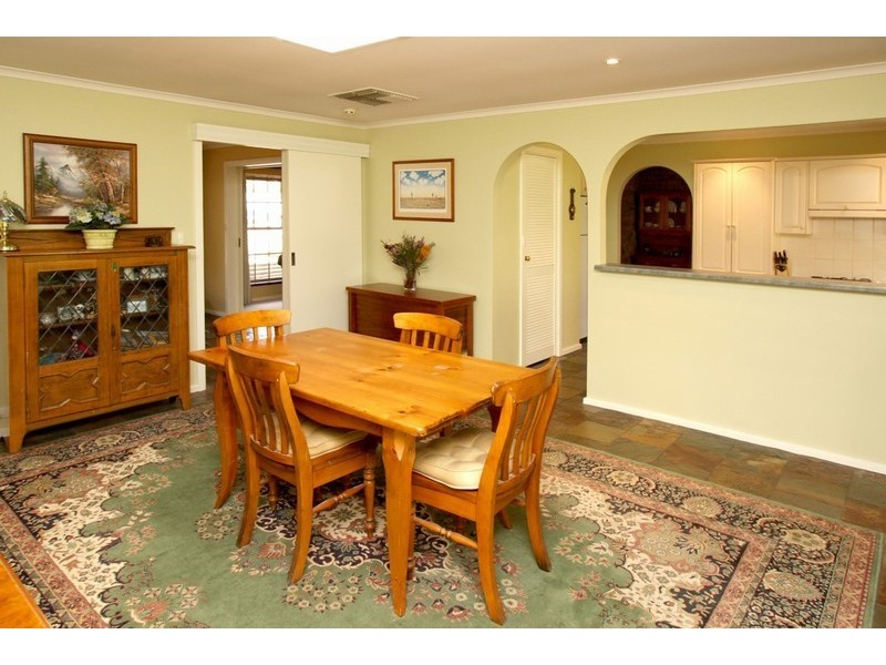 5 Jerilderie Drive, Happy Valley SA 5159