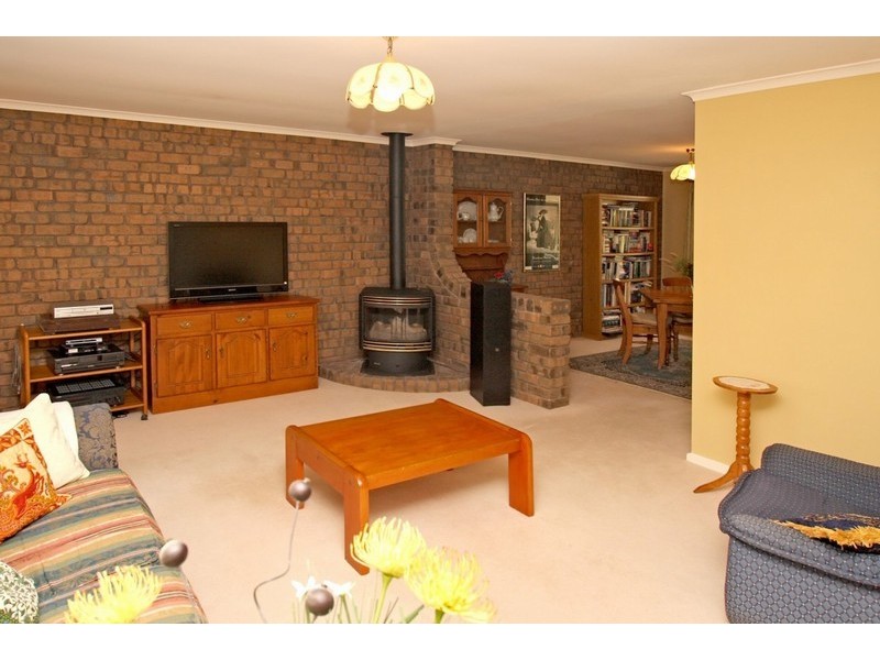 5 Jerilderie Drive, Happy Valley SA 5159