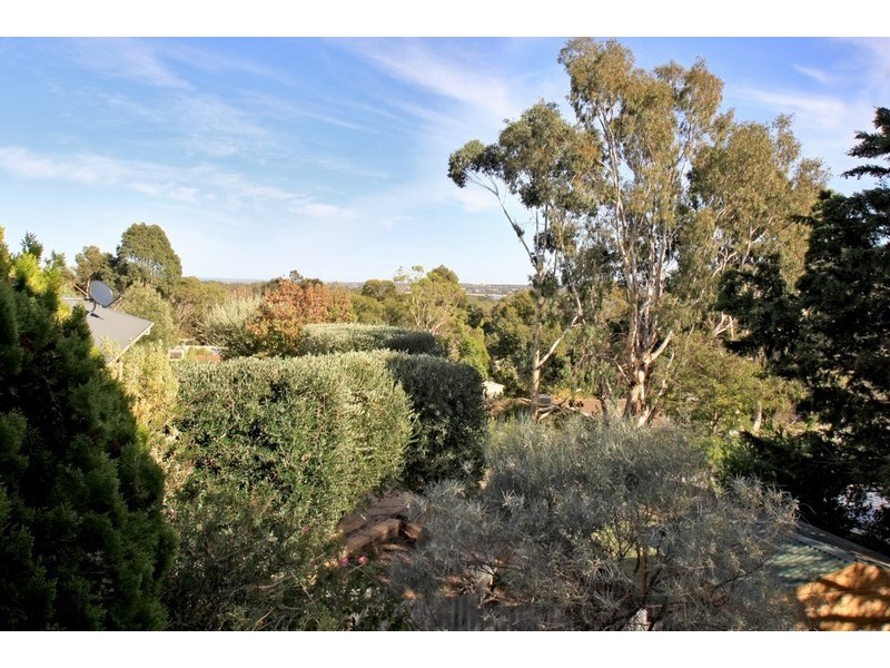 5 Jerilderie Drive, Happy Valley SA 5159