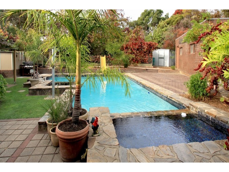 3 Mazda Court, Aberfoyle Park SA 5159