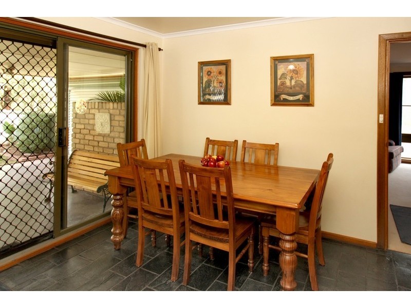 6 Hamilton Crescent, Aberfoyle Park SA 5159