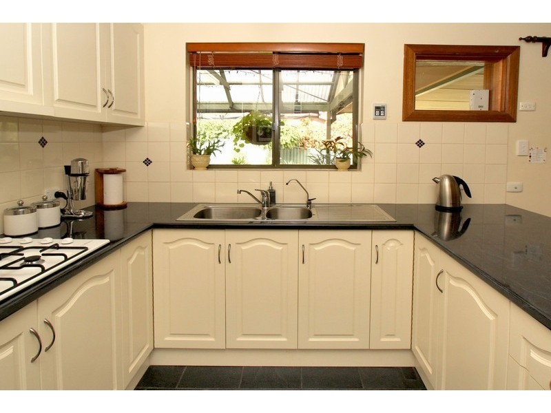 6 Hamilton Crescent, Aberfoyle Park SA 5159