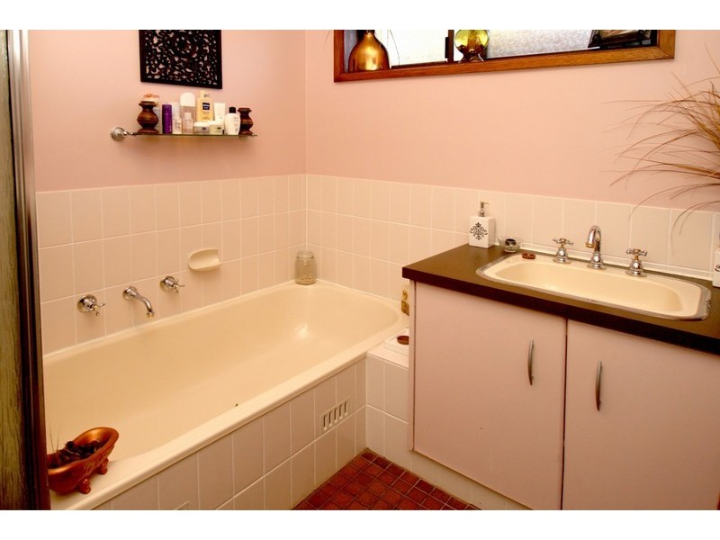 15 Jade Crescent, Happy Valley SA 5159