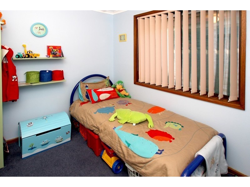 15 Jade Crescent, Happy Valley SA 5159