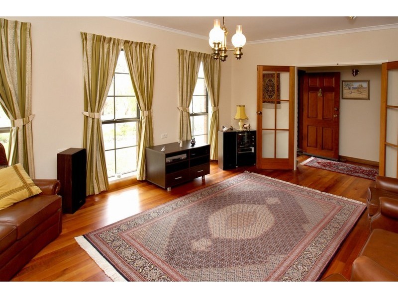 8 Lovely Valley Road, Flagstaff Hill SA 5159