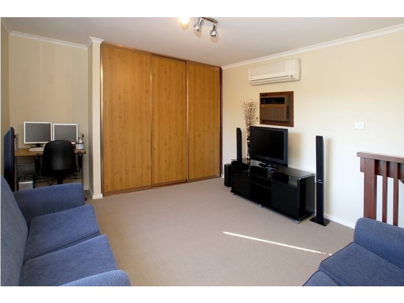 40 Oakridge Road, Aberfoyle Park SA 5159