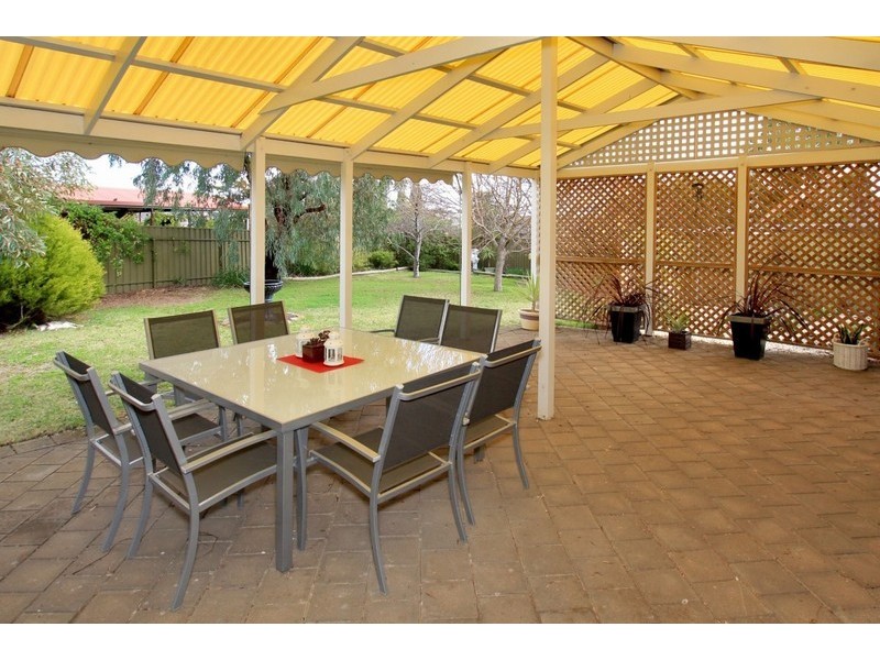 4 Explorer Court, Woodcroft SA 5162