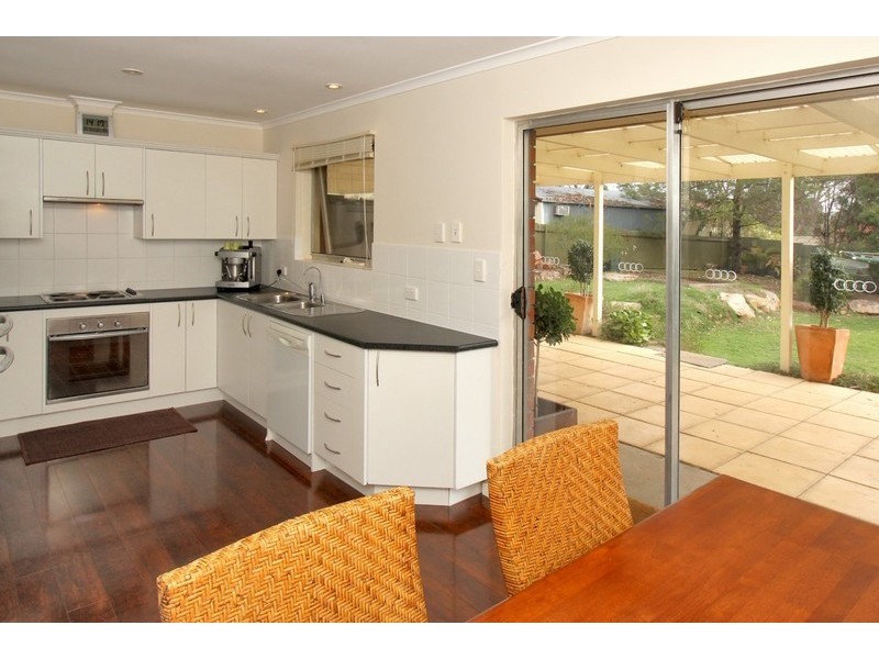 6 Jade Crescent, Aberfoyle Park SA 5159