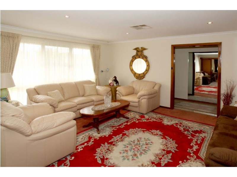 25 Sturt Approach, Flagstaff Hill SA 5159