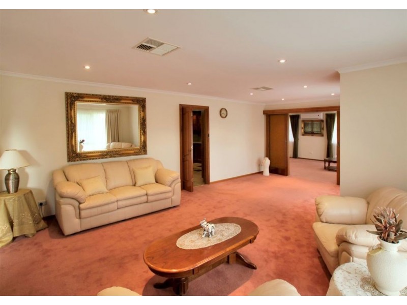 25 Sturt Approach, Flagstaff Hill SA 5159