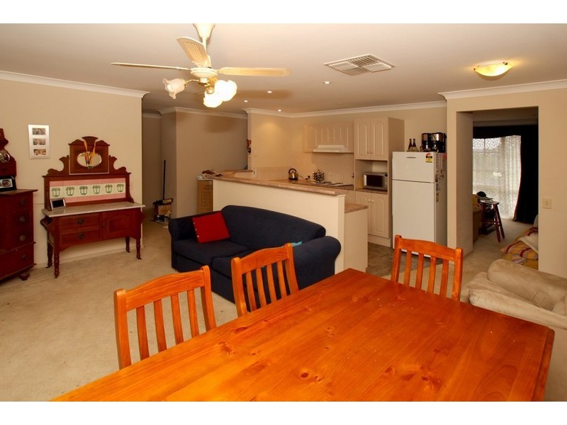 18 Cranbourne Drvie, O’halloran Hill SA 5158