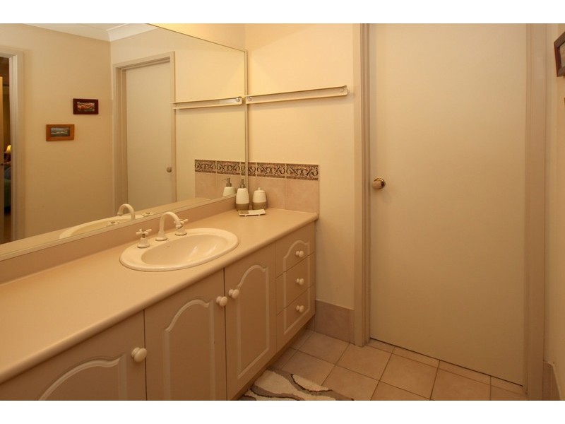 18 Cranbourne Drvie, O’halloran Hill SA 5158