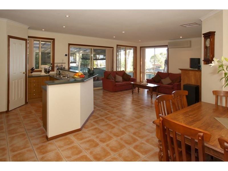 6 Corella Avenue, Chandlers Hill SA 5159