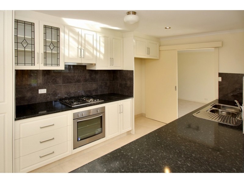 7 Jade Crescent, Aberfoyle Park SA 5159