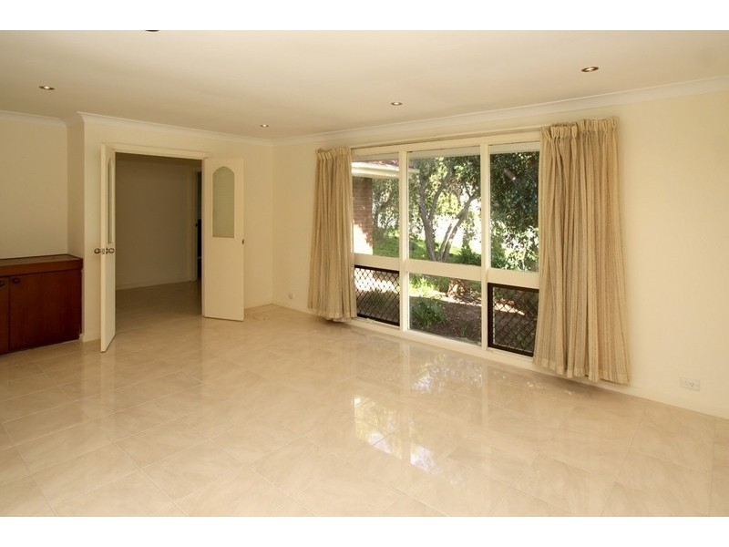 7 Jade Crescent, Aberfoyle Park SA 5159