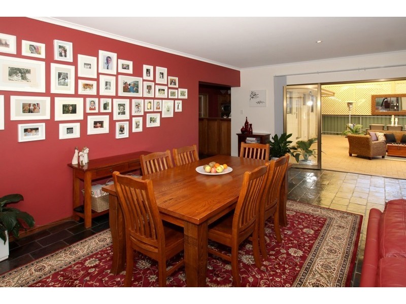 8 Stone Road, Happy Valley SA 5159