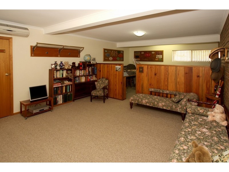 26 Vincent Boulevard, Flagstaff Hill SA 5159