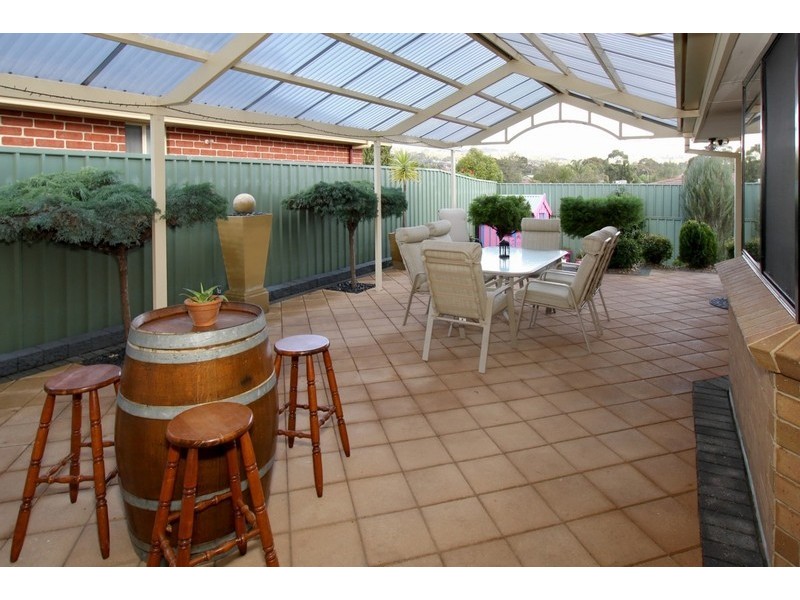 4 Cher Court, Aberfoyle Park SA 5159