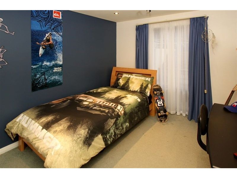 17 Brabham Grove, Aberfoyle Park SA 5159