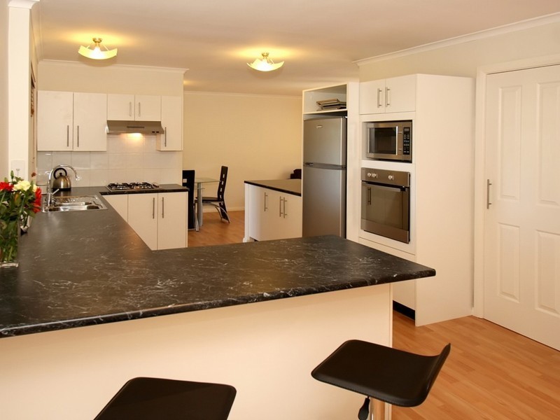 10 Sheoak Crescent, Aberfoyle Park SA 5159