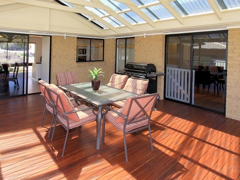 10 Sheoak Crescent, Aberfoyle Park SA 5159