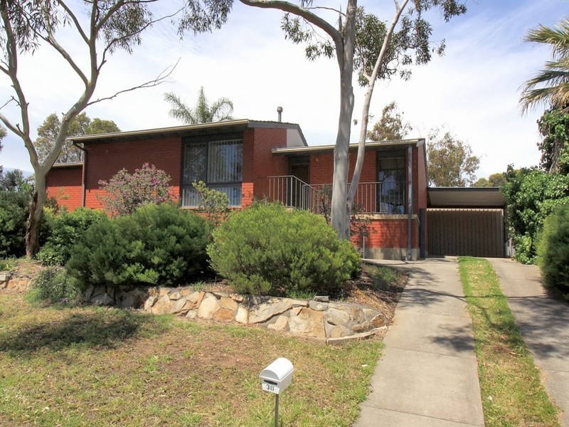 38 Pennant Street, Aberfoyle Park SA 5159