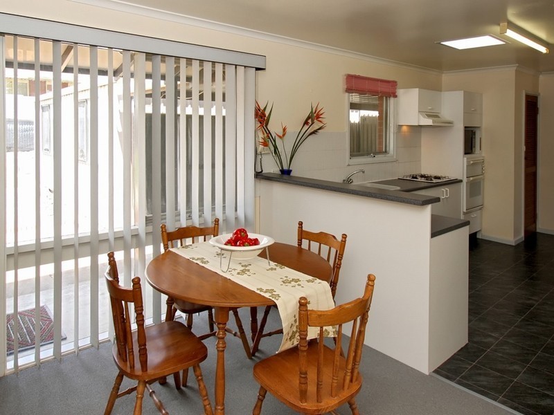 38 Pennant Street, Aberfoyle Park SA 5159