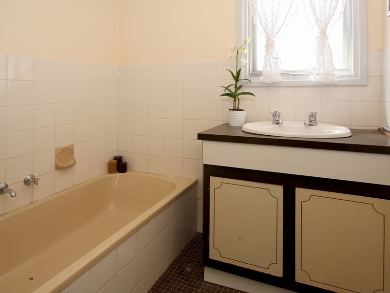 38 Pennant Street, Aberfoyle Park SA 5159