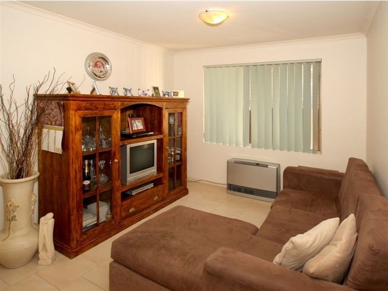 17 Trinity Road, Morphett Vale SA 5162