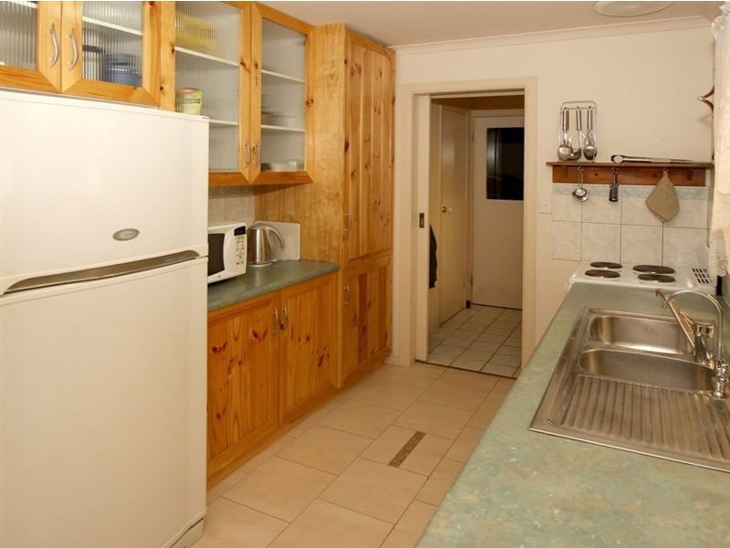 17 Trinity Road, Morphett Vale SA 5162