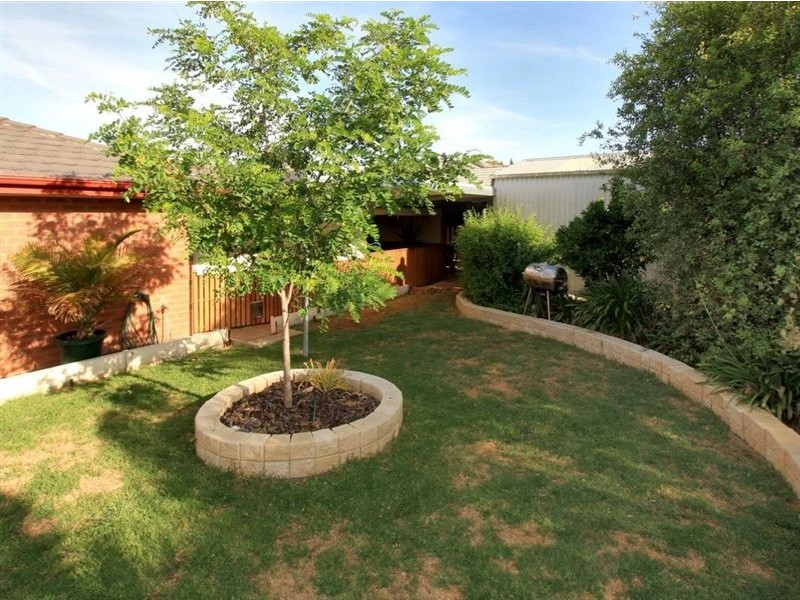 17 Trinity Road, Morphett Vale SA 5162