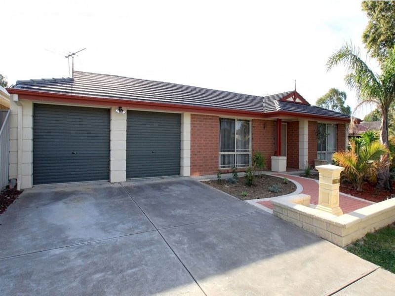 17 Trinity Road, Morphett Vale SA 5162