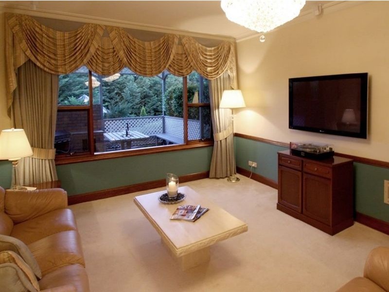 17 Sturt Approach, Flagstaff Hill SA 5159
