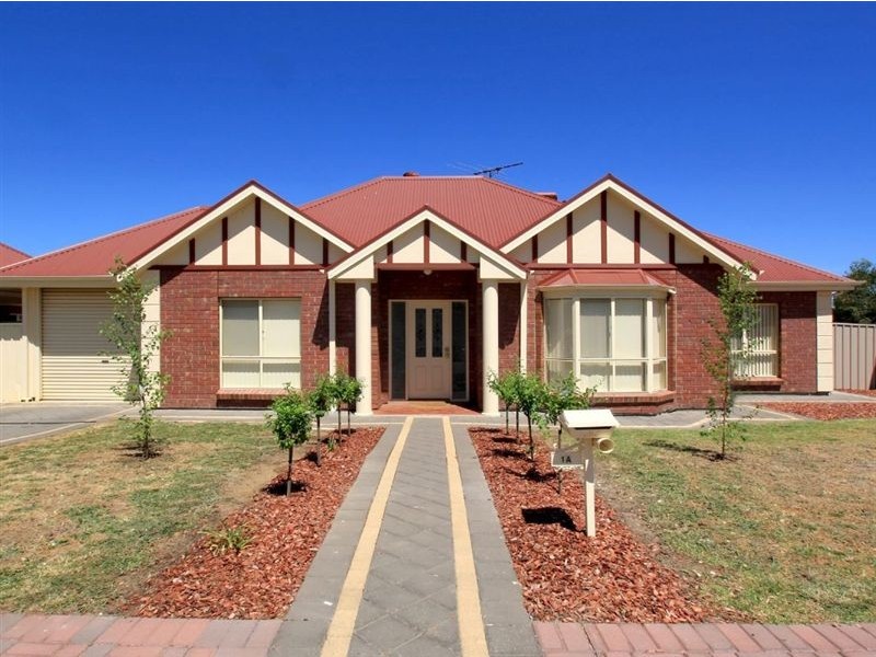 1A Alana Walk, Woodcroft SA 5162