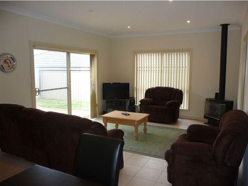 1A Alana Walk, Woodcroft SA 5162