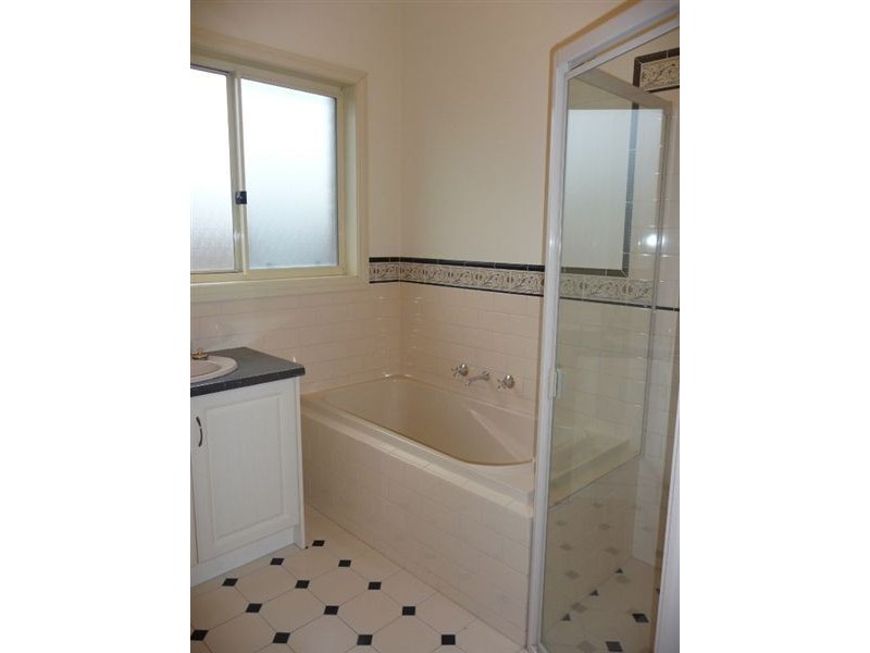 1A Alana Walk, Woodcroft SA 5162