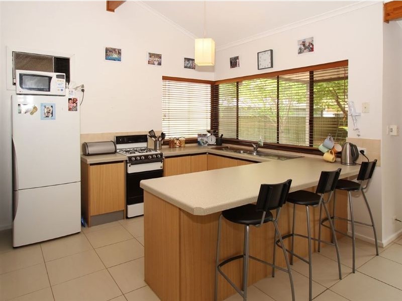 37 Jordan Avenue, Happy Valley SA 5159