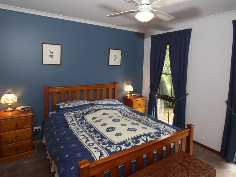 53 Tania Drive, Aberfoyle Park SA 5159