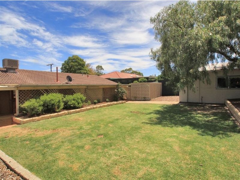 16 Beverley Street, Morphett Vale SA 5162