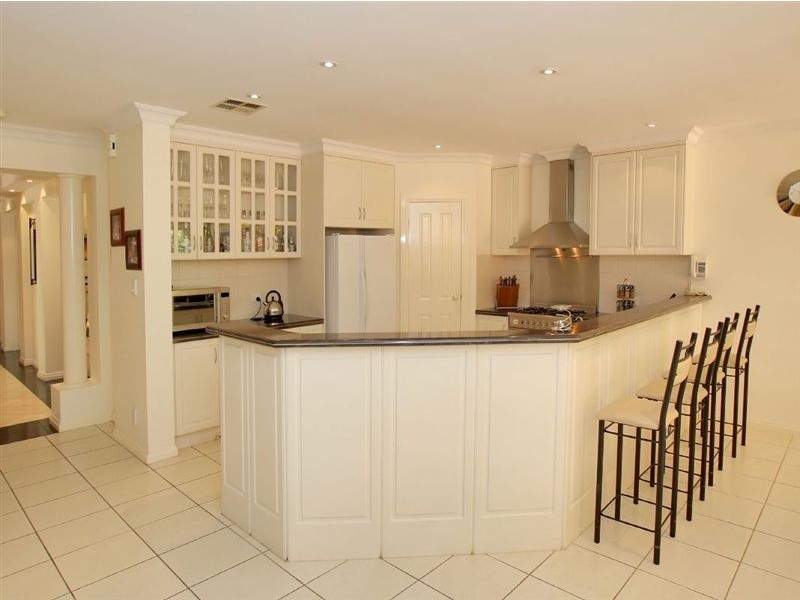 38 Glendale Avenue, Flagstaff Hill SA 5159