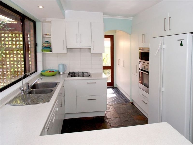 32 Sunnymeade Drive, Aberfoyle Park SA 5159