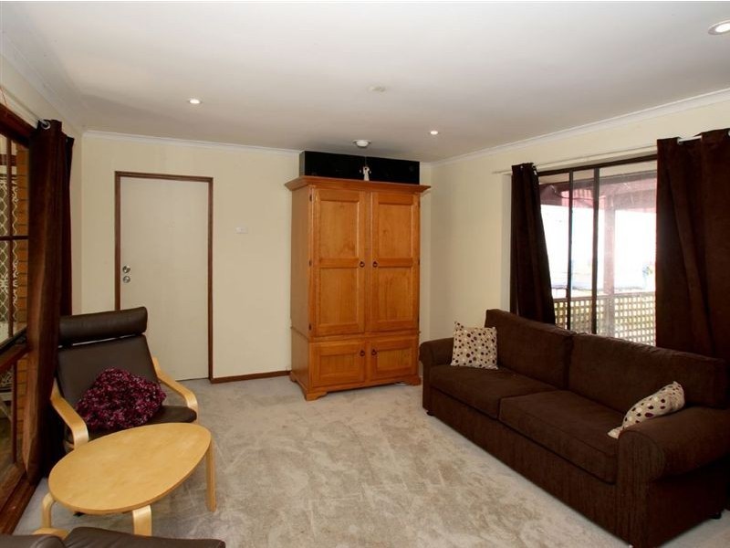 32 Sunnymeade Drive, Aberfoyle Park SA 5159