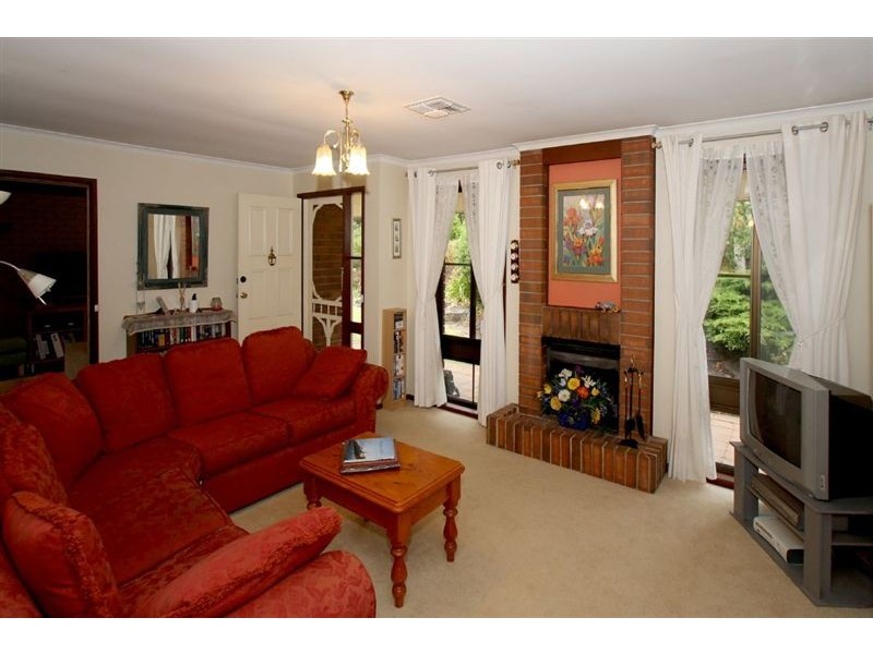 35 Walters Crescent, Aberfoyle Park SA 5159