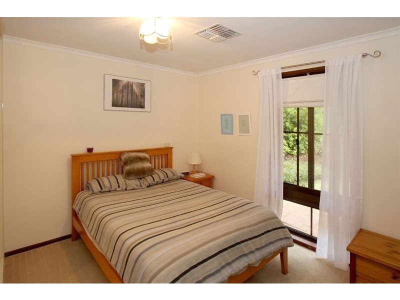 35 Walters Crescent, Aberfoyle Park SA 5159