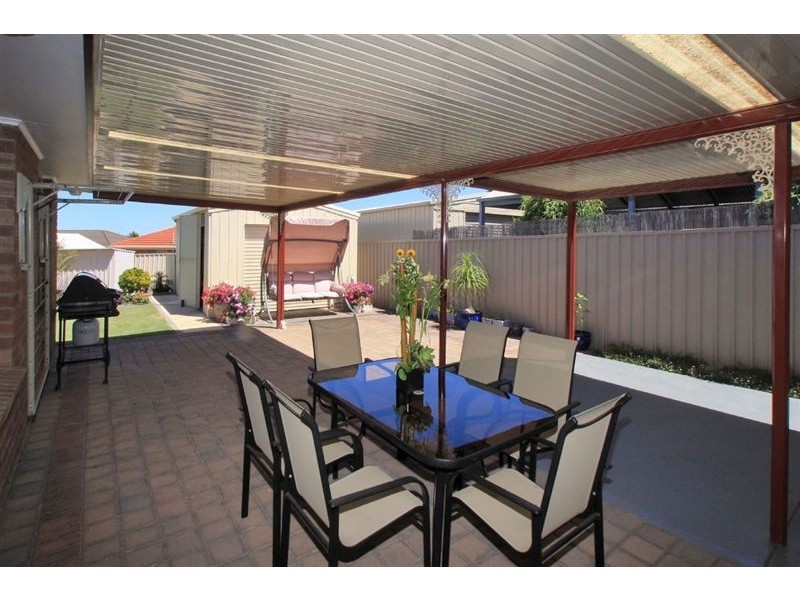 6 McCormack Crescent, Woodcroft SA 5162