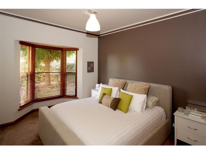 14 Bennett Close, Aberfoyle Park SA 5159