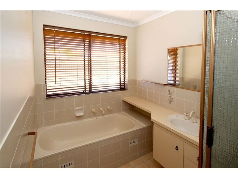 7 Buttercup Grove, Morphett Vale SA 5162