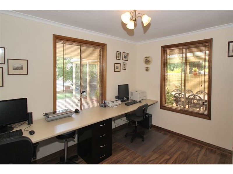 3 La Salle Court, Happy Valley SA 5159